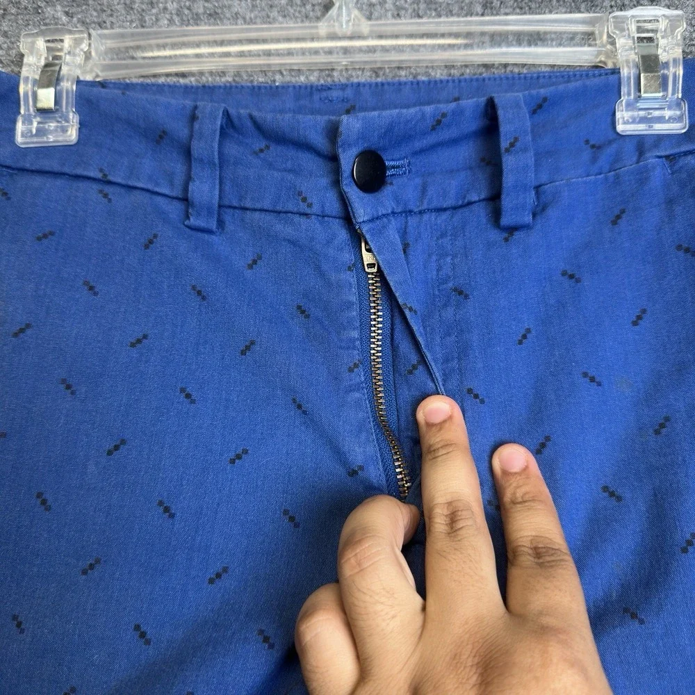 Lululeon Shorts Mens 30 Blue Geometric 11